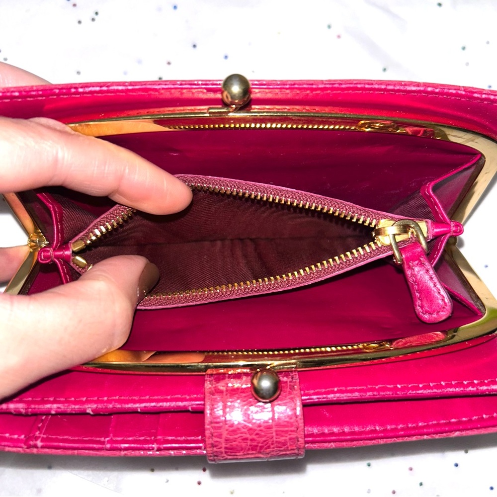 Miu Miu Pink Croc-Embossed Wallet - Picture 14 of 15